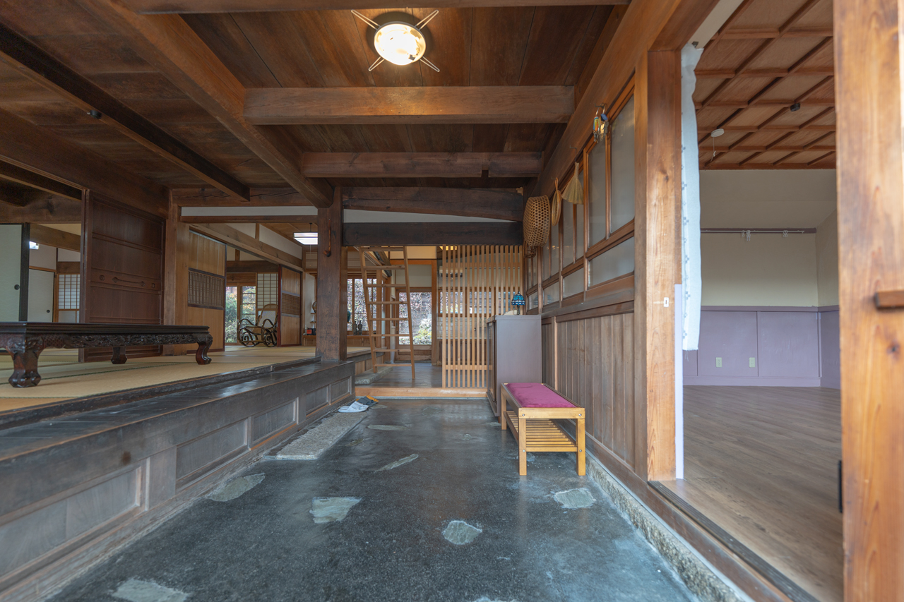 奈良県山辺郡山添村岩屋