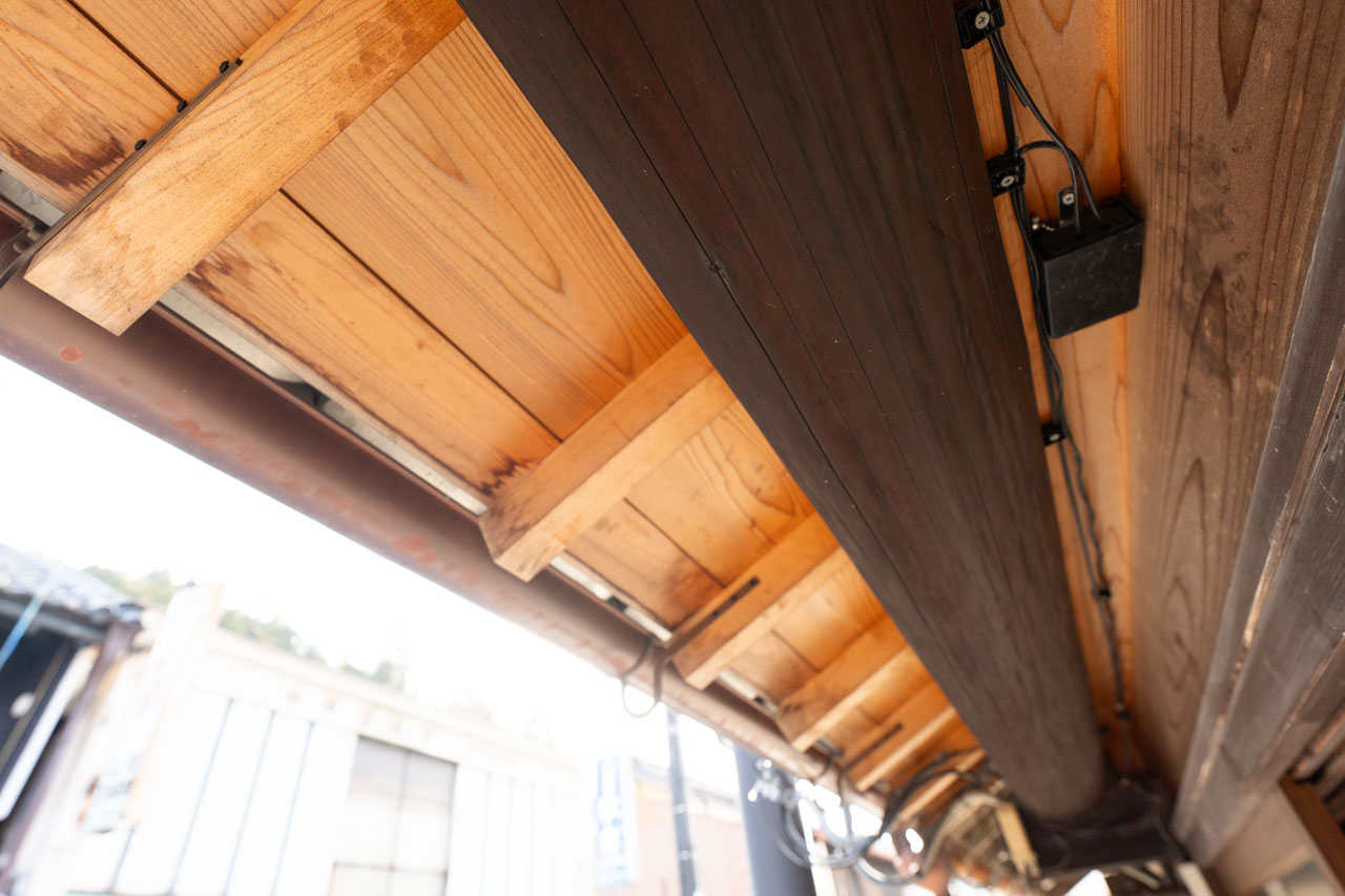 奈良県宇陀市大宇陀中新：電動シャッター