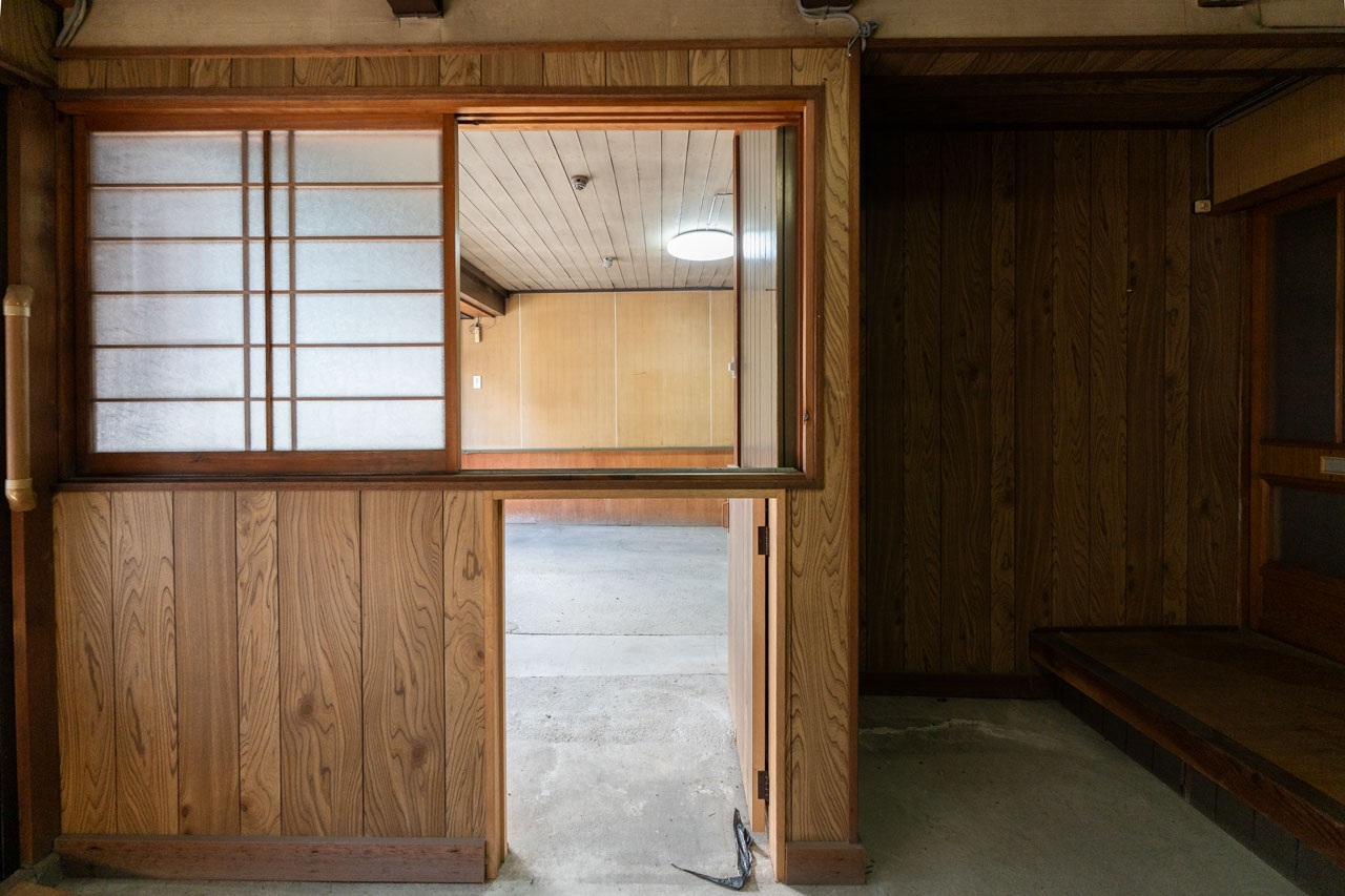 奈良県宇陀市大宇陀中新：土間玄関写真