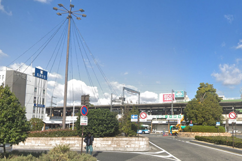 近鉄大阪線・橿原線「大和八木」駅 徒歩約14分（約1.2km）